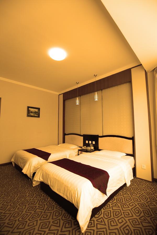 Huashan Jinsui Hotel Huayin Exteriör bild